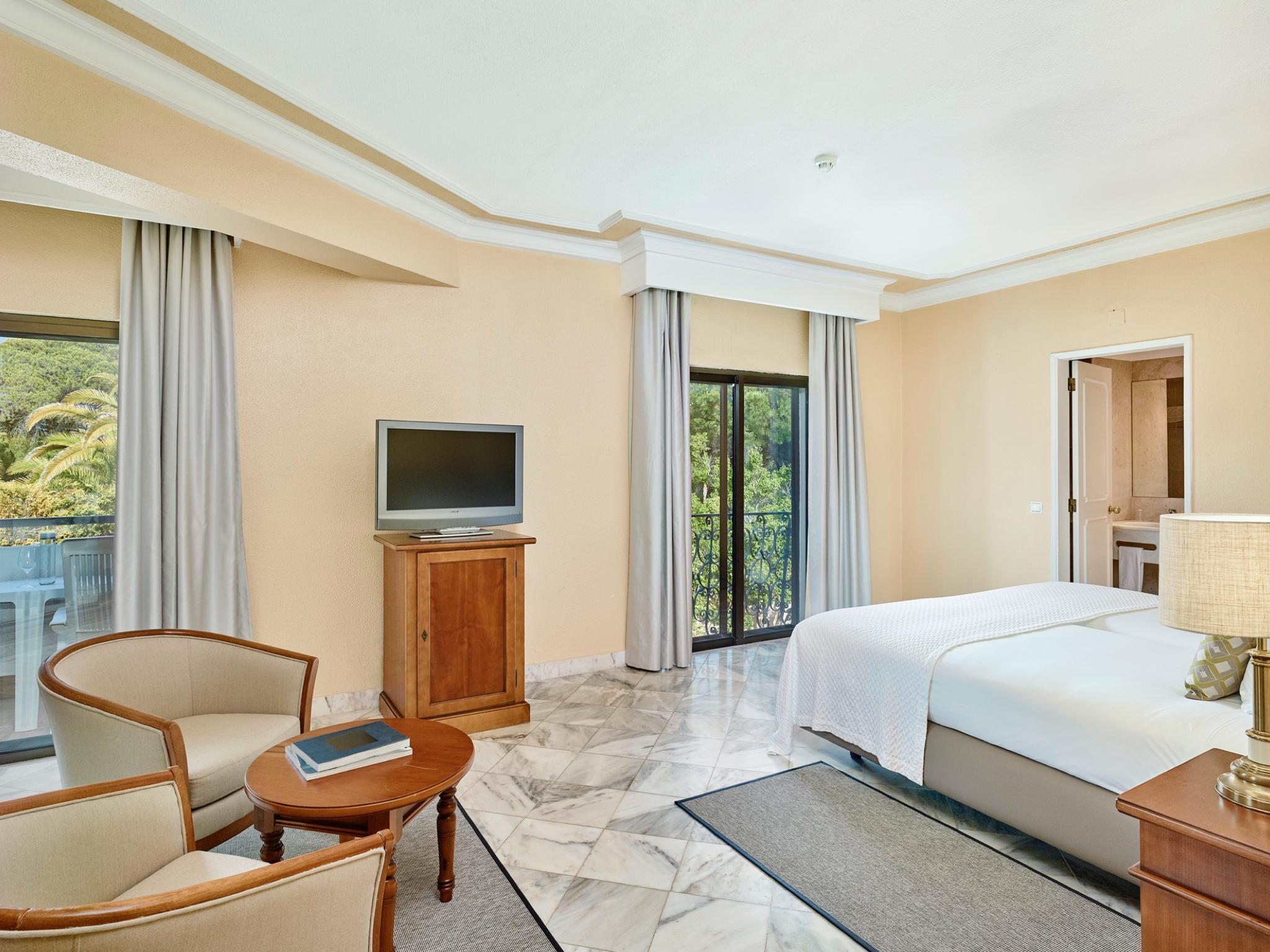 เรีย ปาร์ก โฮเทล แอนด์ สปา Hotel อัลมันซิล ภายนอก รูปภาพ